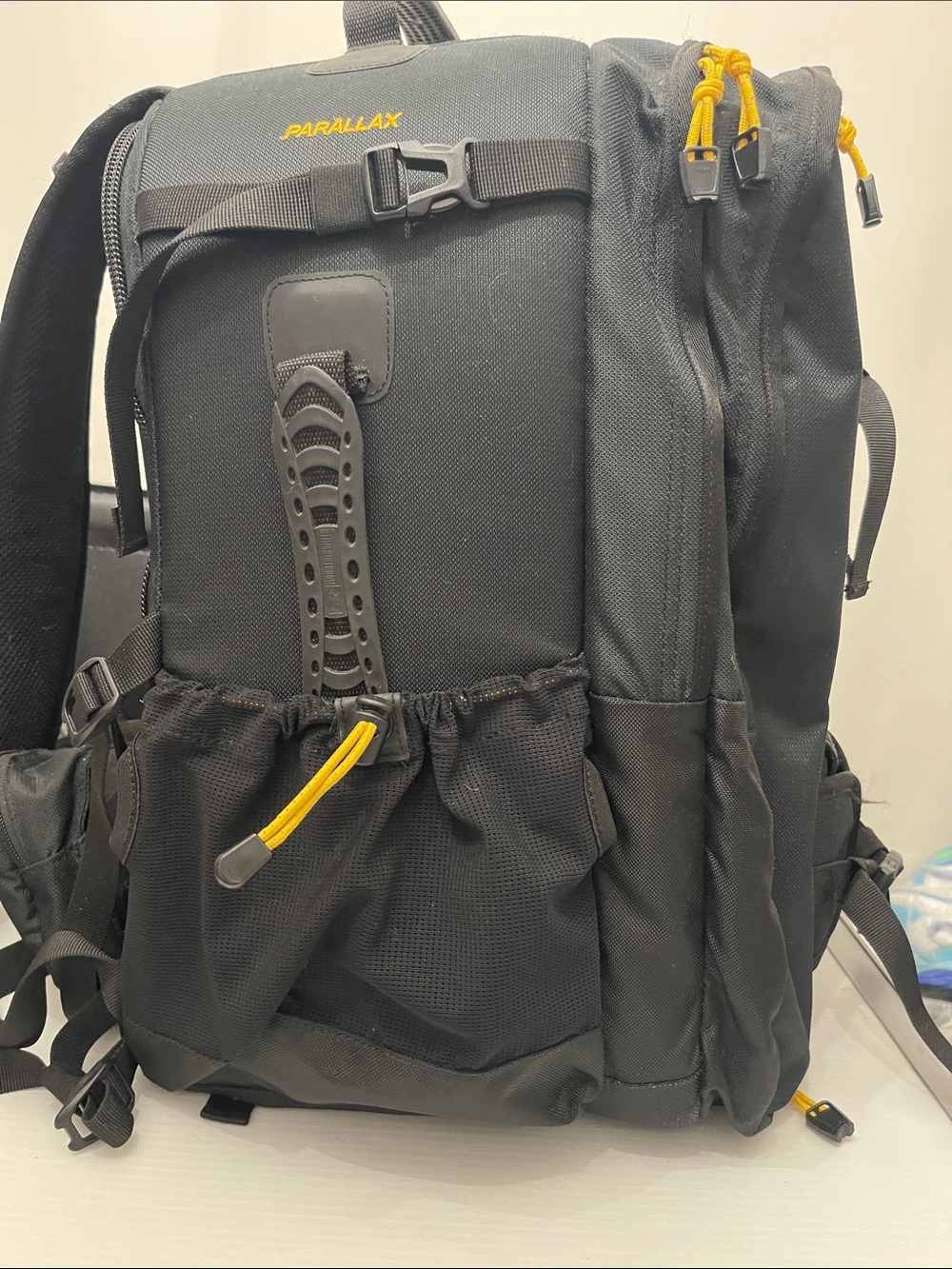 MOUNTAINSMITH PARALLAX CAMERA BACKPACK BLACK SIZE LARGE - Picture 3 of 15